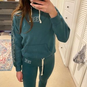 Matching billabong set